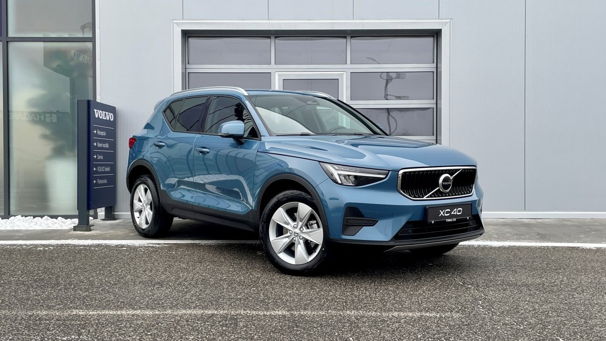 Volvo XC40 B4 Core AT7 AWD DCT