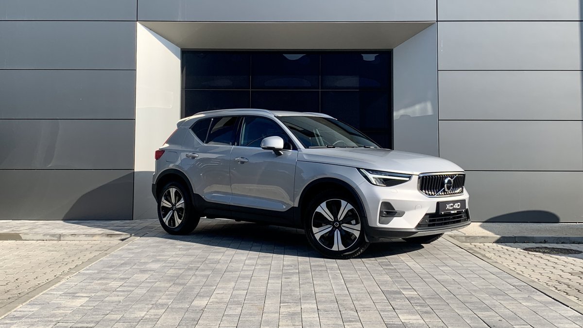 Volvo XC40 T4 Recharge Core AT7 FWD
