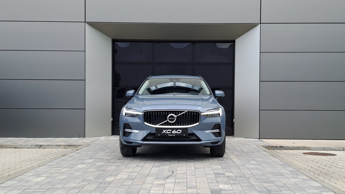 Volvo XC60 B4 (P) Core AT8 FWD