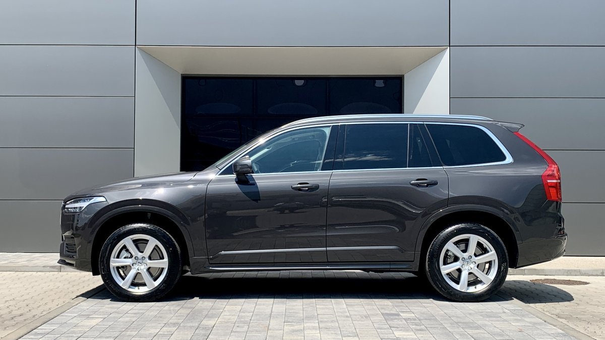 Volvo XC90 B5 (D) CORE AT8 AWD 7 miest