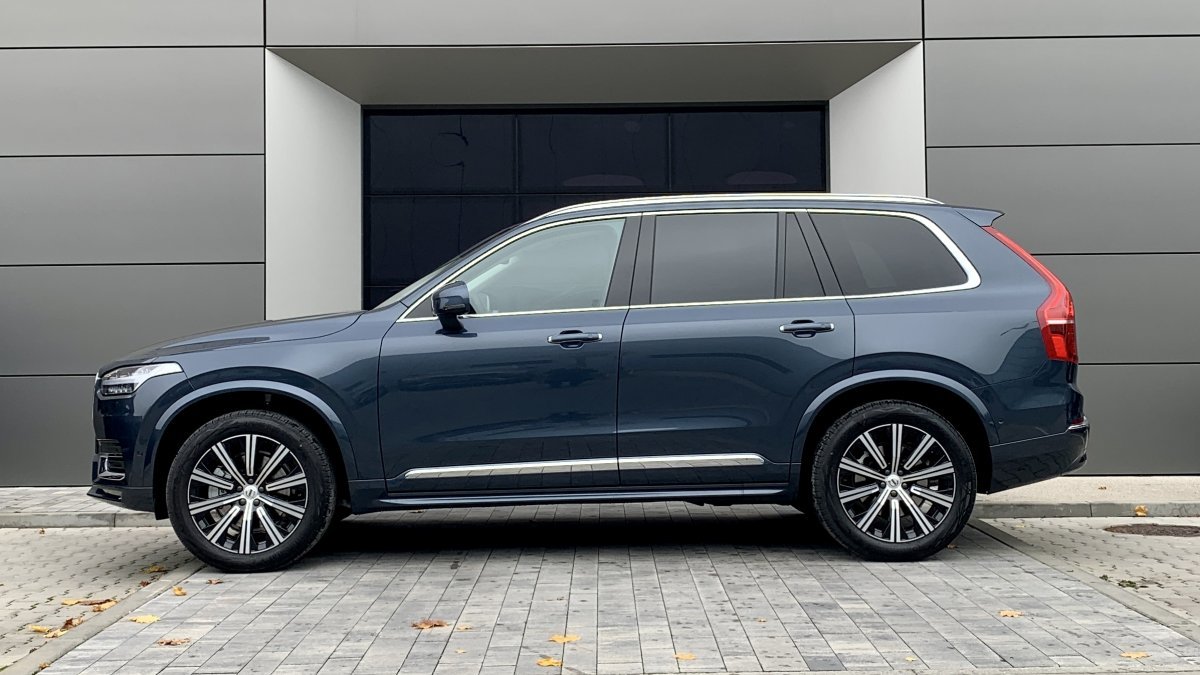 Volvo XC90 B5 (D) PLUS BRIGHT AT8 AWD 7 miest