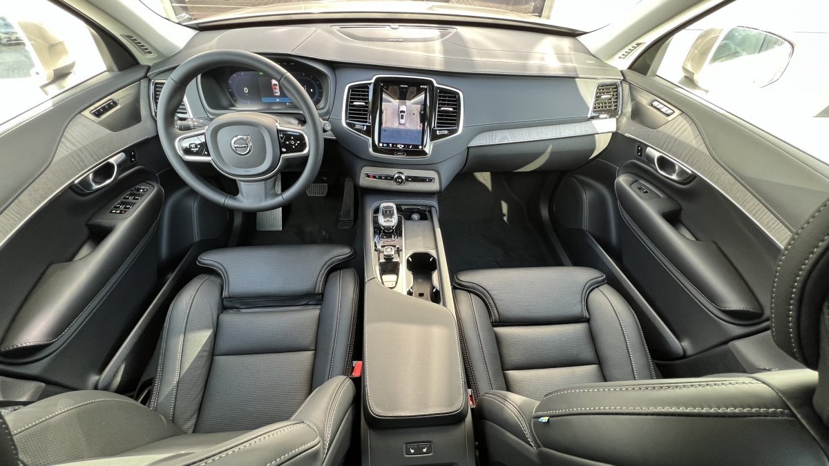 Volvo XC90 B5 (D) PLUS BRIGHT AT8 AWD 7 miest