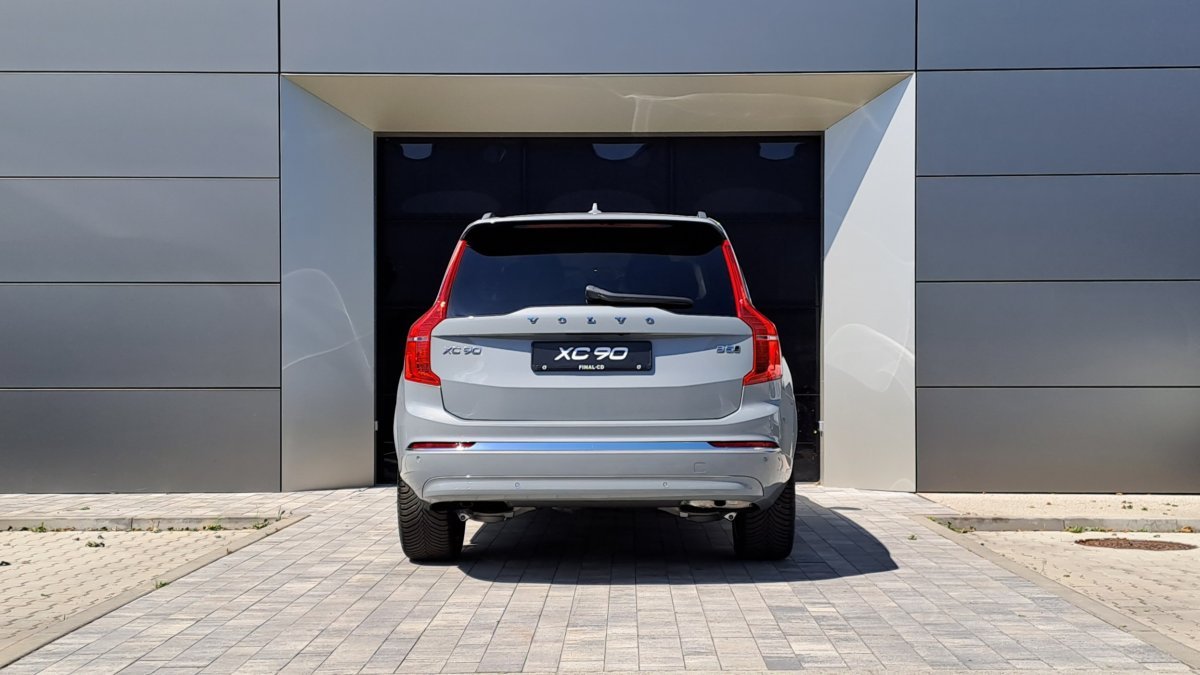Volvo XC90 B5 (D) PLUS BRIGHT AT8 AWD 7 miest