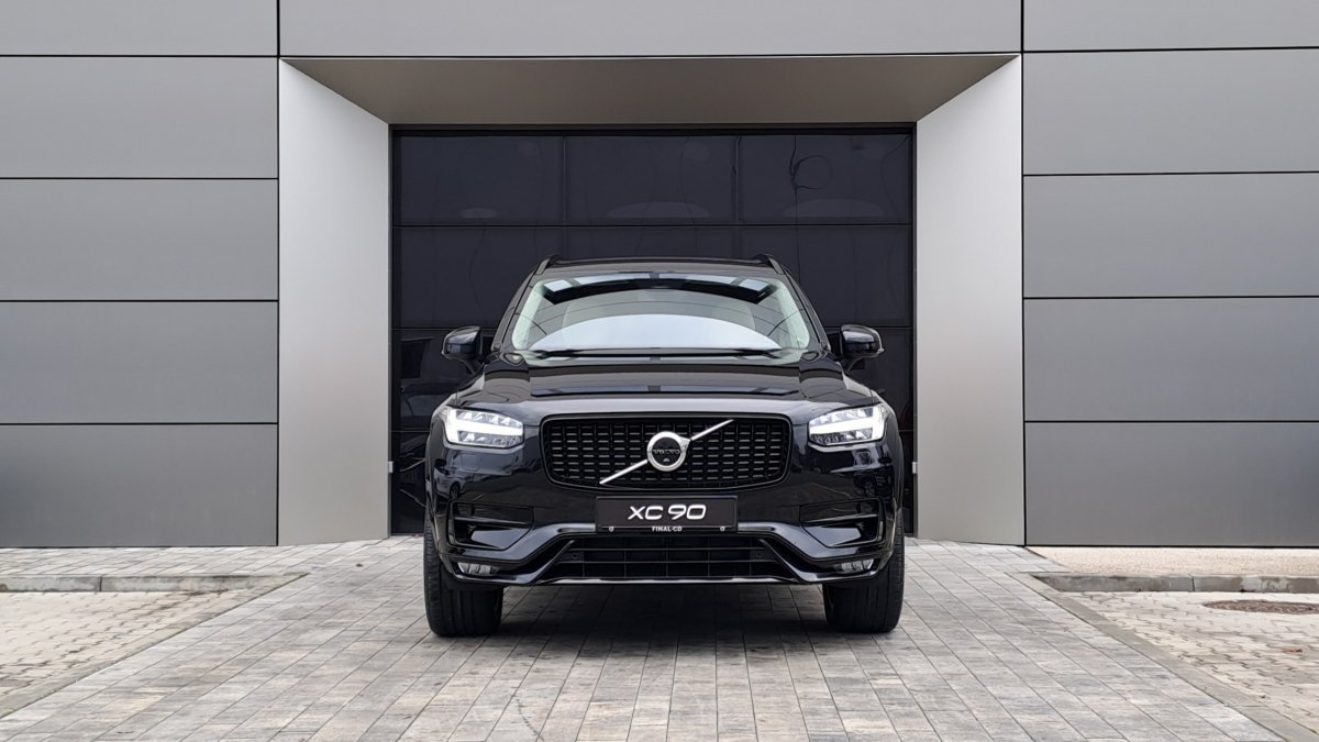 Volvo XC90 B5 (D) PLUS DARK AT8 AWD 7 miest