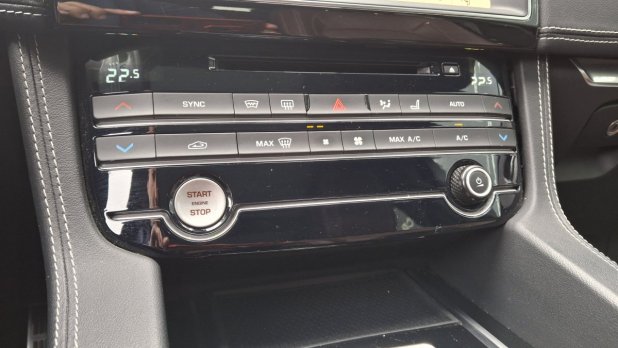 Jaguar F-PACE 3.0 V6  AWD