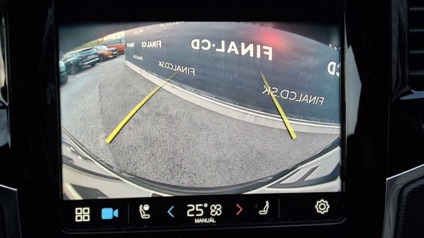 Volvo XC90 hybrid MHEV AWD Momentum + 