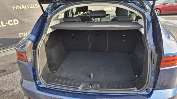 Jaguar E-PACE 2,0 AT .AWD pohon  NM/HEV