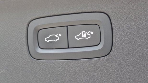 Volvo XC90 T8 Recharge Plus AT8 e-AWD
