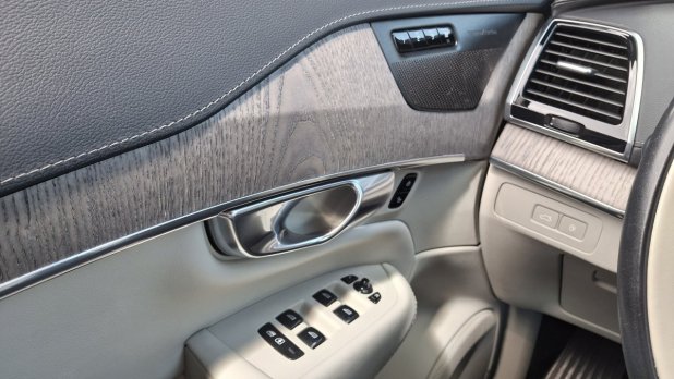 Volvo XC90 T8 Recharge Plus AT8 e-AWD
