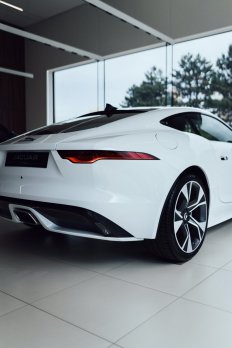 Jaguar F-TYPE 2.0 I4 R-Dynamic