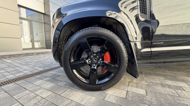 Land Rover Defender 3.0D I6 D300 X