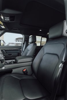 Land Rover Defender 3.0D I6 X-Dynamic HSE MHEV AWD