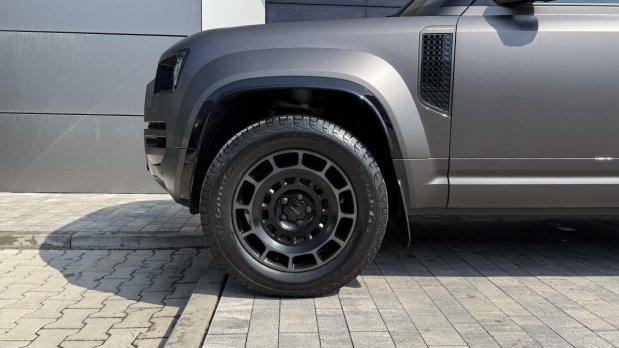 Land Rover Defender 4.4 V8 P635 OCTA