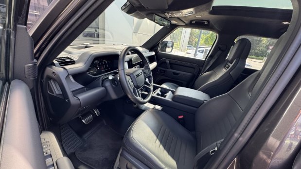 Land Rover Defender 4.4 V8 P635 OCTA