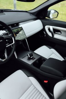 Land Rover Discovery Sport 2.0D I4 MHEV AWD R-Dynamic SE