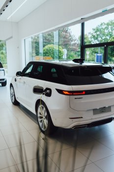 Land Rover Range Rover Sport 3.0 I6 P550e Autobiography