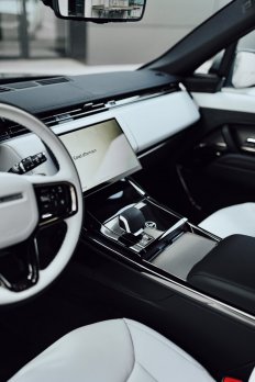 Land Rover Range Rover Sport 3.0D I6 D300 Dynamic SE