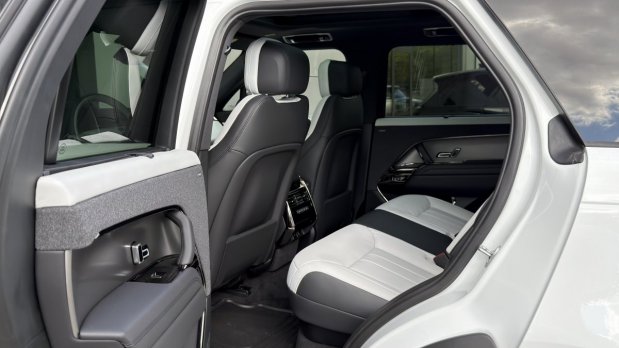 Land Rover Range Rover Sport 3.0D I6 D300 Dynamic SE