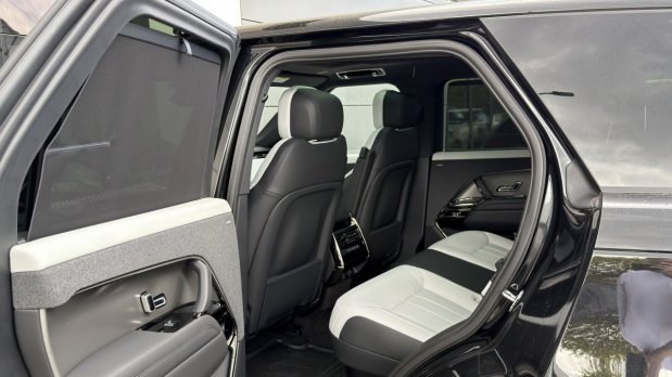 Land Rover Range Rover Sport 3.0D I6 D300 Dynamic SE