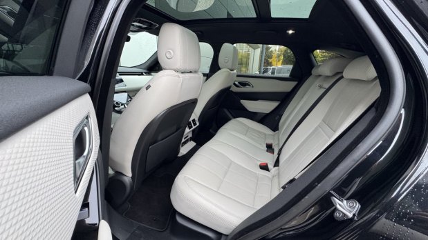 Land Rover Range Rover Velar 3.0D I6 D300 R-Dynamic SE