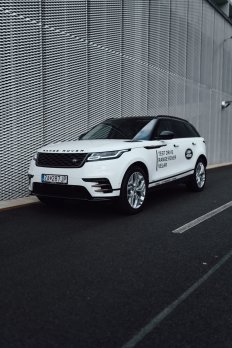 Land Rover Range Rover Velar 3.0D I6 MHEV AWD R-Dynamic SE