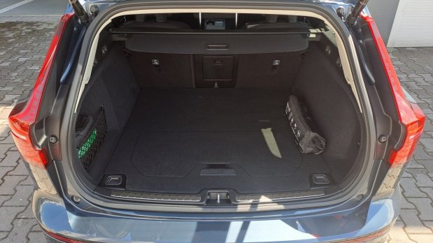 Volvo V60 B4 (P) Core AT7 FWD