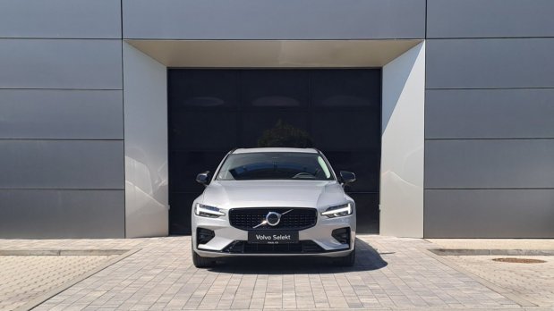 Volvo V60 B4 (P) PLUS DARK AT7 FWD