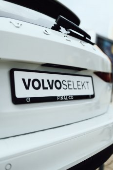 Volvo V60 D3 MOMENTUM MT6 FWD