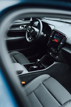 Volvo XC40 Elektrický RECHARGE TWIN PLUS