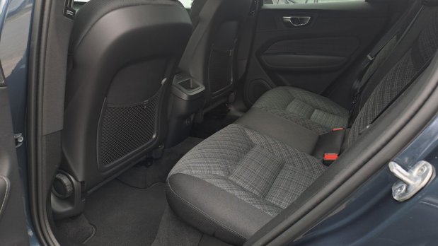 Volvo XC60 B5 (P) Core AT8 AWD