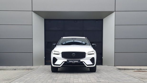 Volvo XC60 B5 (P) Plus Black Edition AT8 AWD