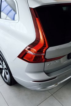 Volvo XC60 T6 Recharge Core AT8 AWD