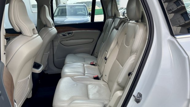 Volvo XC90 D5 INSCRIPTION 7S AT8 AWD
