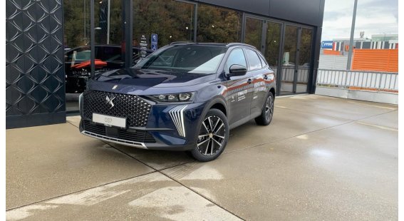 DS 7 BlueHDi ÉDITION FRANCE 130k EAT8 DS 7 BlueHDi ÉDITION FRANCE 130k EAT8