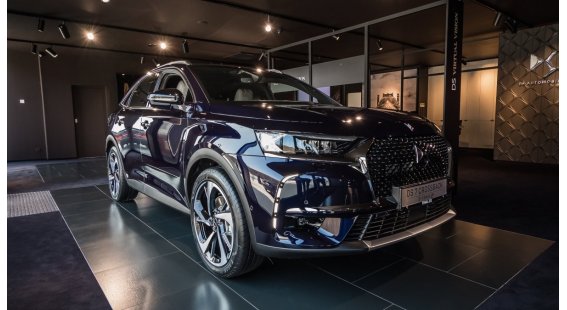 DS 7 CROSSBACK E-TENSE 4x4 PureTech PHEV 300k EAT8 RIVOLI