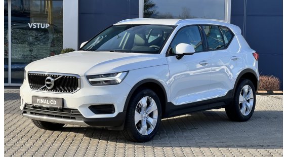 Volvo XC40 D3 MOMENTUM AT8 AWD Volvo XC40 D3 MOMENTUM AT8 AWD