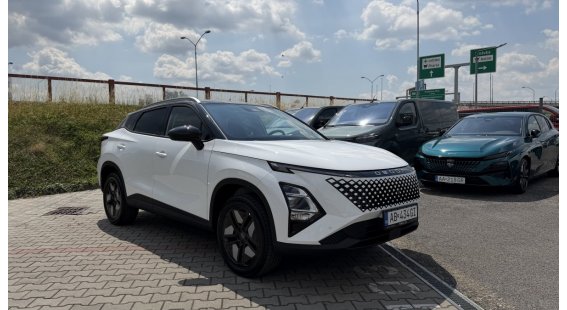 Omoda-Jaecoo Omoda5 1,5 Turbo SHS-H PREMIUM 1.5 TGDI HYBRID 165 kW        