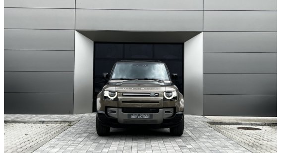Land Rover Defender 3.0D I6 110 D250 X-Dynamic SE
