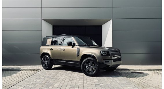 Land Rover Defender 3.0D I6 D250 X-Dynamic SE