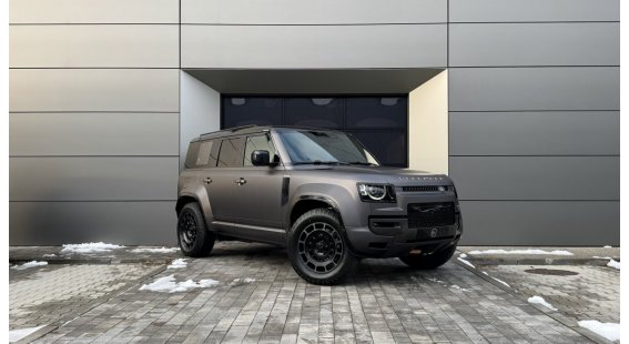 Land Rover Defender 4.4 V8 P635 OCTA Land Rover Defender 4.4 V8 P635 OCTA