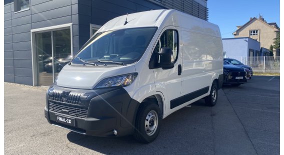 Peugeot Boxer 2.2 BlueHDi Furgon 335 L2H2 140k s kamerou Peugeot Boxer 2.2 BlueHDi Furgon 335 L2H2 140k s kamerou