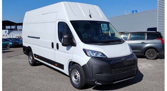 Peugeot Boxer 2.2 BlueHDi Furgon 435 L4H3 180k