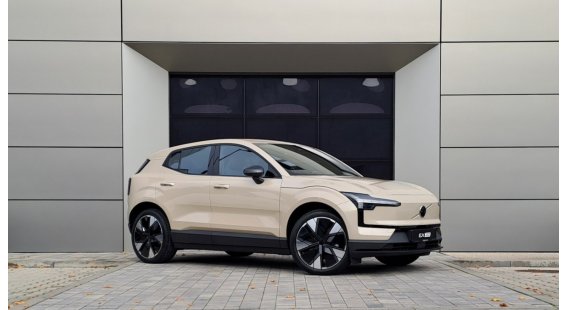 Volvo EX30 Elektrický Single Motor Extended Range Plus