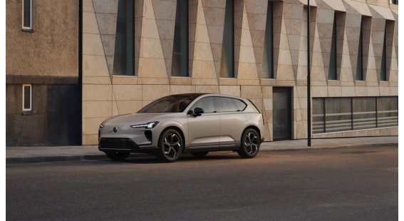 Volvo EX60 Elektrický P10 AWD Plus