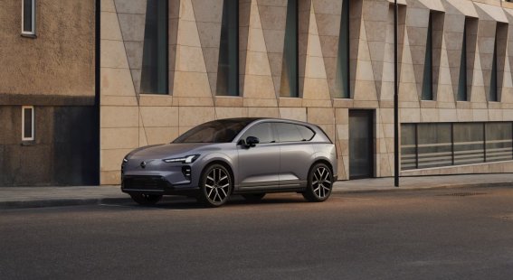 Volvo EX60 Elektrický P10 AWD ULTRA 