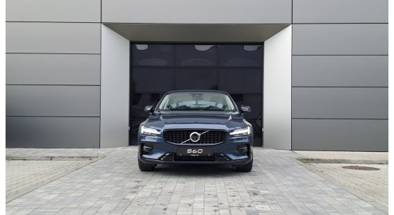 Volvo S60 B4 (P) Plus Dark AT7 FWD