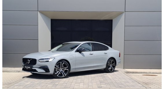 Volvo S90 T8 PLUS DARK AT8 eAWD Volvo S90 T8 PLUS DARK AT8 eAWD