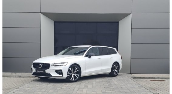 Volvo V60 B4 (P) PLUS DARK AT7 FWD Volvo V60 B4 (P) PLUS DARK AT7 FWD