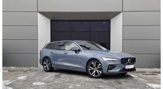 Volvo V60 B4 (P) PLUS DARK AT7 FWD