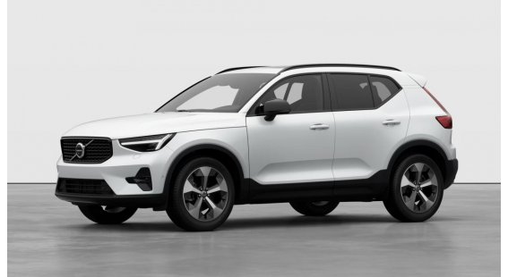 Volvo XC40 B4 ULTRA Dark AT7 FWD